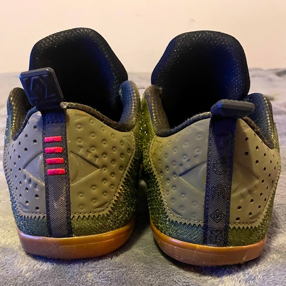 Nike Kobe 11 Elite Low “4KB Black Horse” VERY RARE & EXTREMELY DIFFICULT TO FIND - Picture 3 of 13